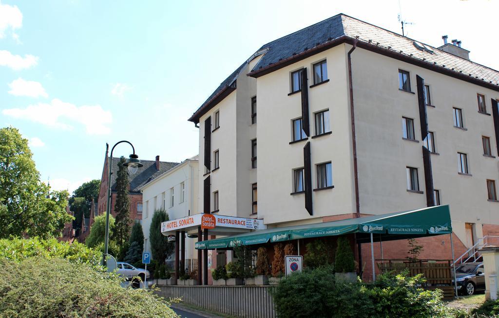 Hotel Sonata Hradec nad Moravicí Exterior foto